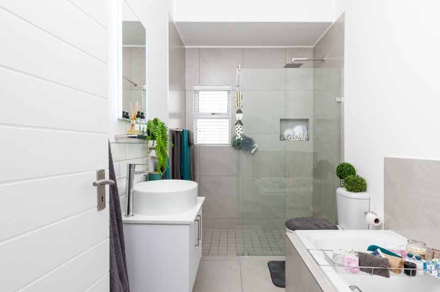 3 Bedroom Property for Sale in Laaiplek Western Cape